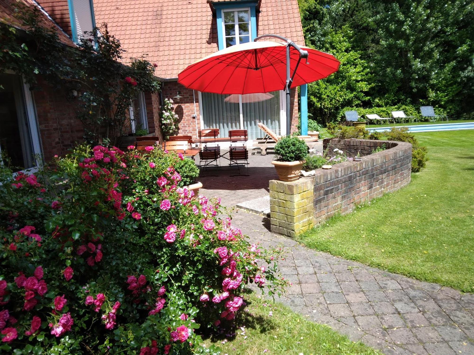 A La Maison Du Heron Bed and Breakfast Villeneuve-d'Ascq Eksteriør billede